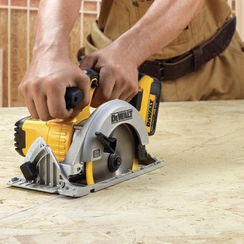 DEWALT 6-1/2-Inch 20V Max Circular Saw, Tool Only (DCS391B),Yellow
