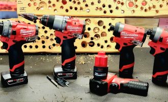 Best Milwaukee 12v/18v Cordless Drill Driver [10 Great Options]