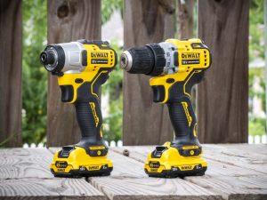 Dewalt 20v Vs Milwaukee M18 Drill and Impact Driver [Pros and Cons]