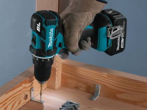 Makita vs. Porter-Cable Cordless Drill [Specs and FAQs]