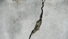 Best Concrete Crack Filler: Repairing & Sealing Cracks Quickly