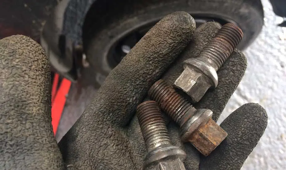 How to Loosen Rusted Lug Nuts