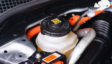 Can You Check Brake Fluid When Car Is Hot [Is It Safe?]