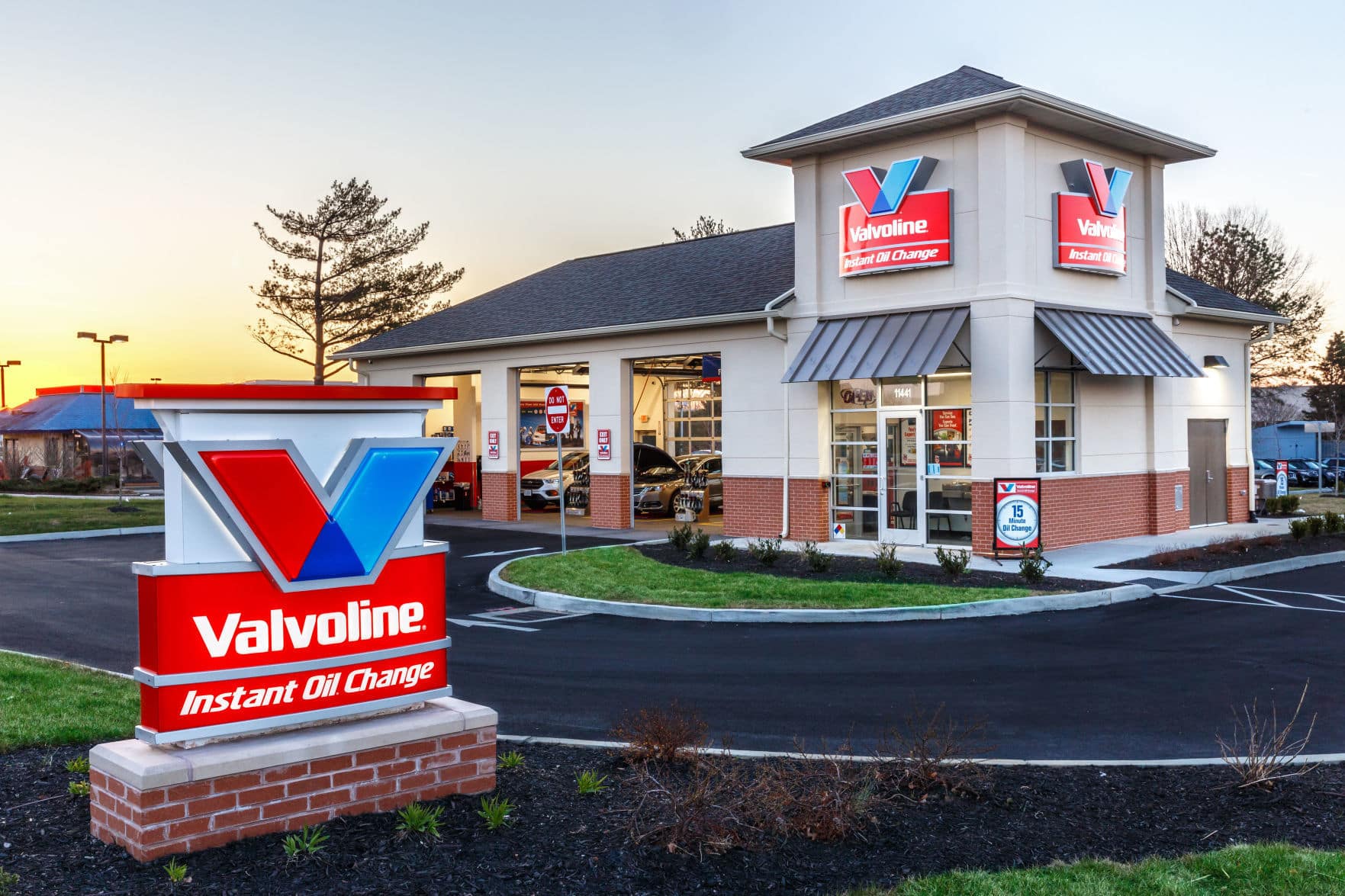How Much Is an Instant Oil Change at Valvoline